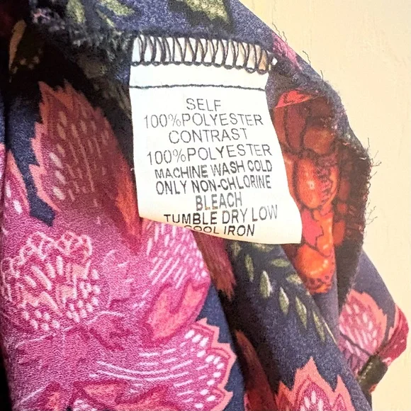 Papermoon Floral Halter Neck Top - Picture 8 of 15